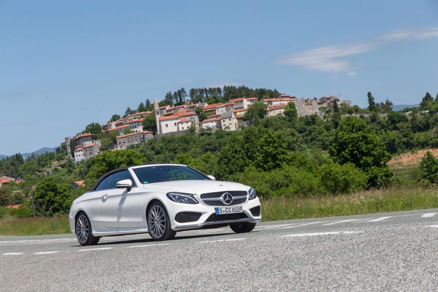  Mercedes-Benz C300 Cabriolet AMG Line 2016 года  (фото 8 из 32)